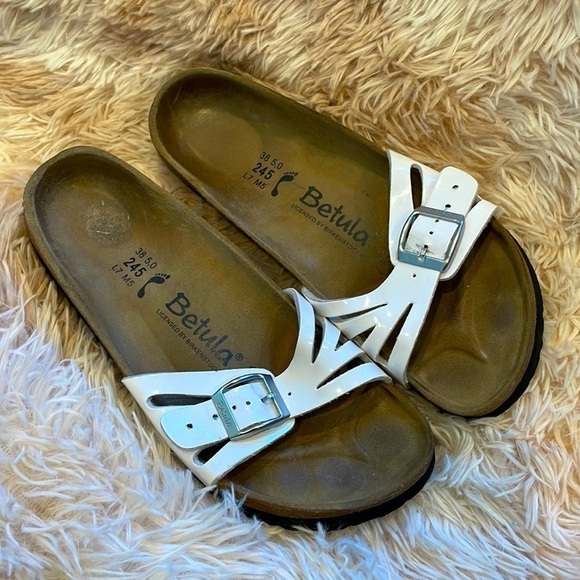 BIRKENSTOCK | Betula | Single Strap Patent Leather White Sandals | Size 38 - Picture 1 of 9